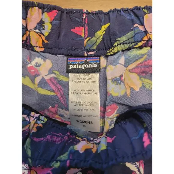 Patagonia Floral Women's Shorts - Navy and Pink - Picture 7 of 11